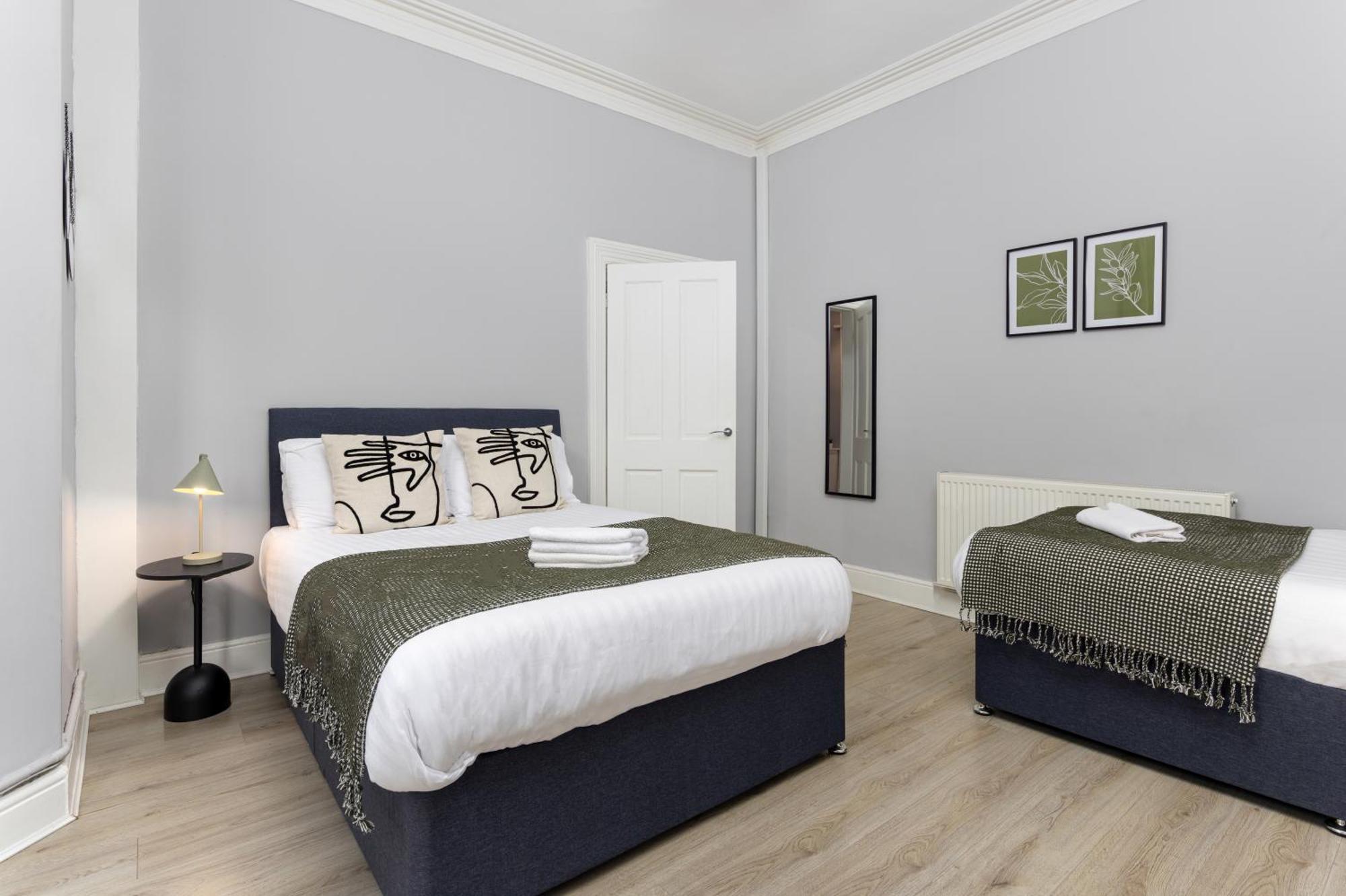 Arkles House - Air Host & Stay - Anfield Ливерпуль Экстерьер фото